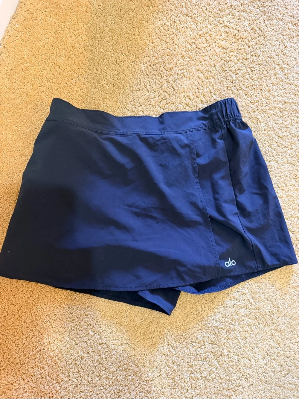 ALO Yoga women’s black Athletic Shorts - Performance skirt
